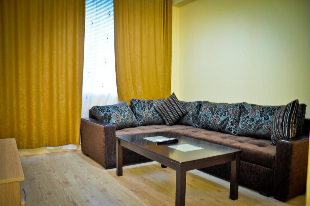 Hotel & Restaurant Ida Kŭrdzhali Oda fotoğraf